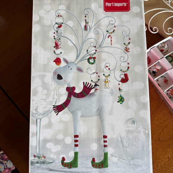 Pier 1 White and Red Reindeer Drink Charm Set 12 charms NIB - Picture 3 of 8
